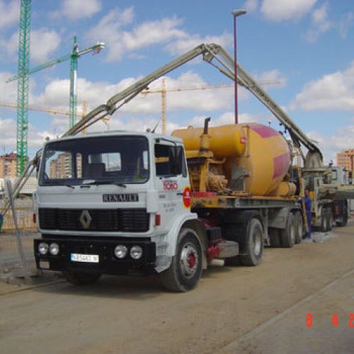 Transporte y descarga de hormigón Hormigones HORO